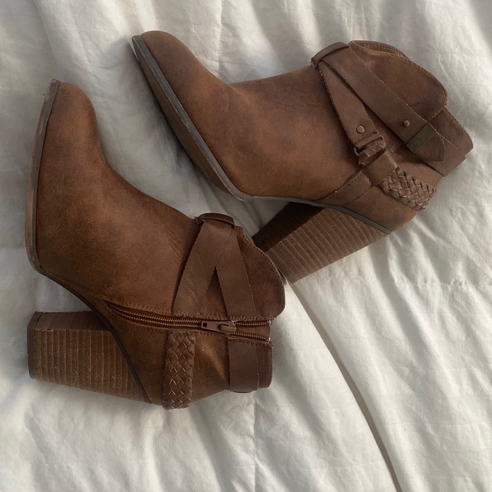 Xoxo size  9 excellent condition